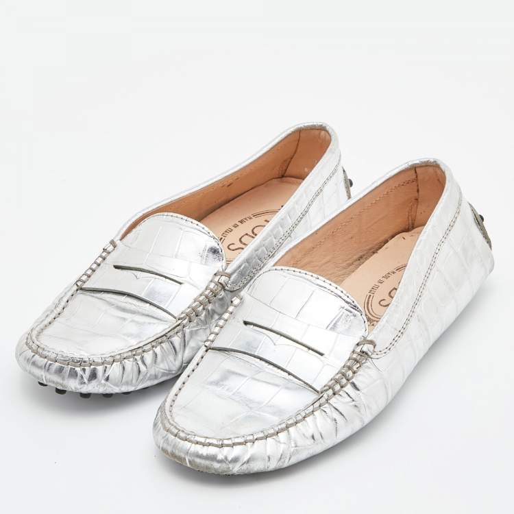 Pre Owned Tod's Silver Croc Embossed Leather Loafers Size 35.5