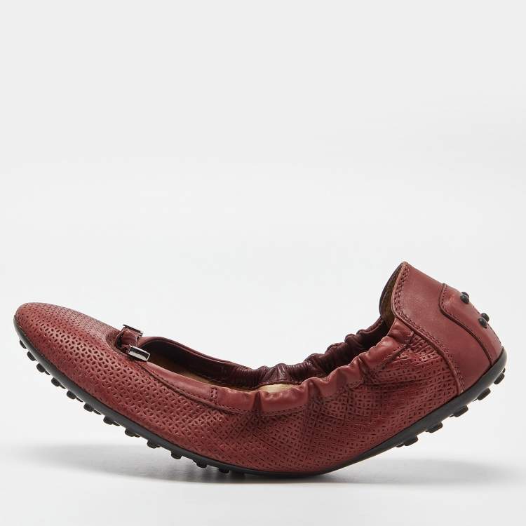 Pre Owned Tod's Burgundy Leather Bow Scrunch Ballet Flats 41