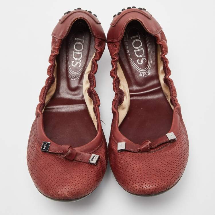 Pre Owned Tod's Burgundy Leather Bow Scrunch Ballet Flats 41