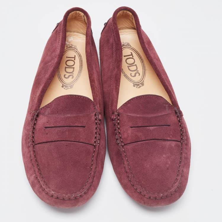 مملوكة مسبقًا Tod's Purple Suede Gommino Loafers Size 38