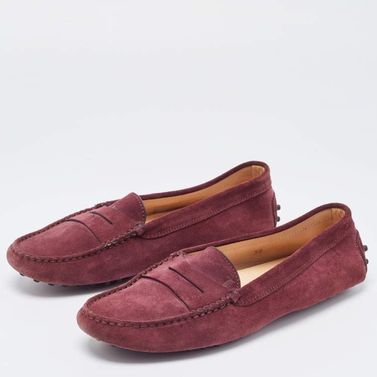 مملوكة مسبقًا Tod's Purple Suede Gommino Loafers Size 38