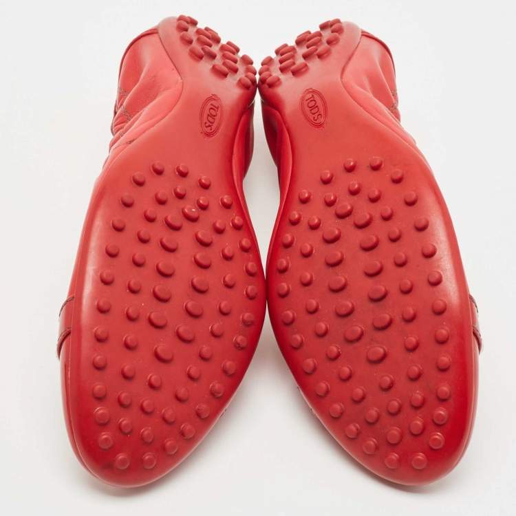 Pre Owned Tod's Red Leather and Patent Studs Detail Scrunch Ballet Flats Size 37