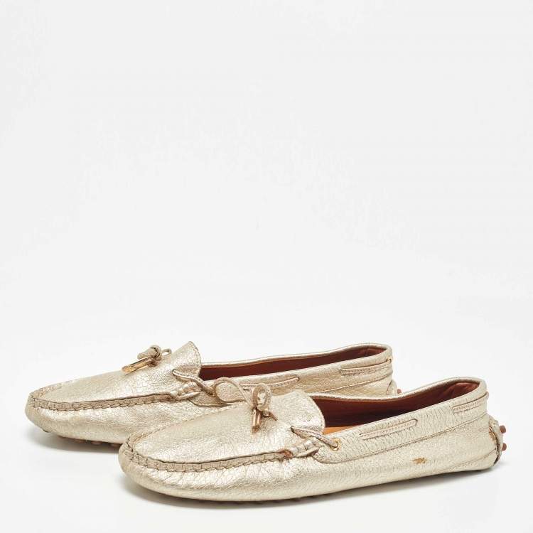 Pre Owned Tod's Gold Leather Bow Loafers Size 39