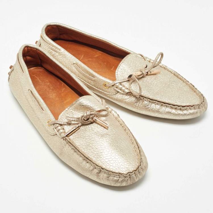 Pre Owned Tod's Gold Leather Bow Loafers Size 39