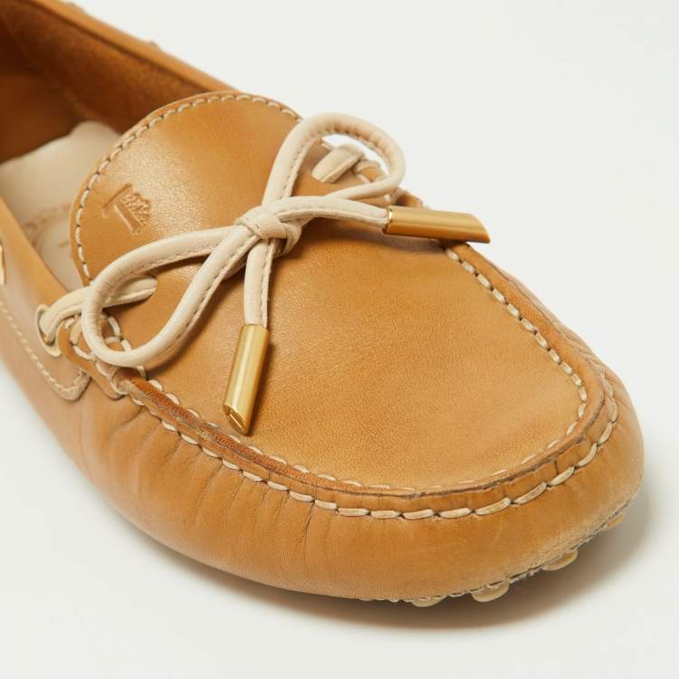 Pre Owned Tod's Beige Leather Bow Loafers Size 35.5