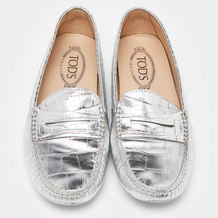 Pre Owned Tod's Silver Croc Embossed Leather Slip On Loafers Size 39.5
