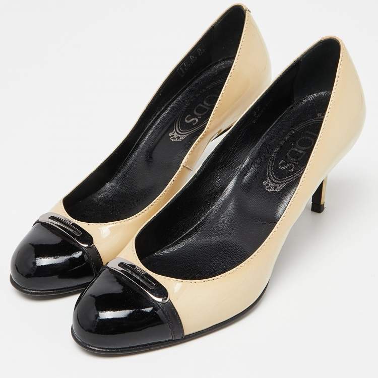 TOD'S Patent leather pumps パテントレザー パンプス Tod's Beige/Black Patent Leather Cap Toe Pumps Size 37 Tod's