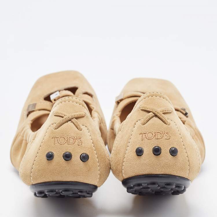 Pre Owned Tod's Beige Suede Bow Scrunch Ballet Flats Size 37