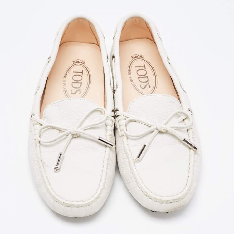 Pre Owned Tod's White Leather Bow Slip On Loafers Size 36.5