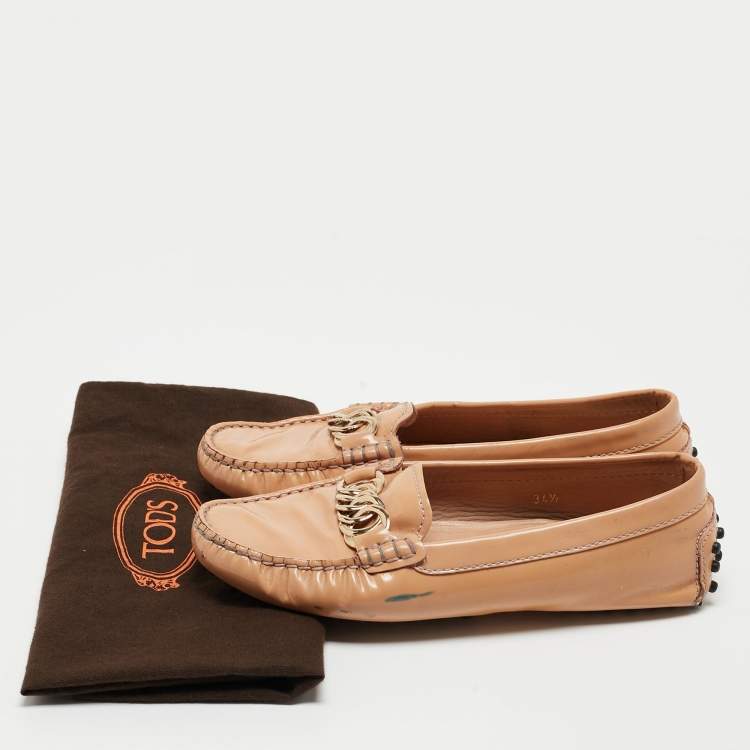 Pre Owned Tod's Beige Patent Slip On Loafers Size 34.5