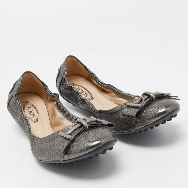Pre Owned Tod's Metallic Leather Scrunch Ballet Flats Size 39