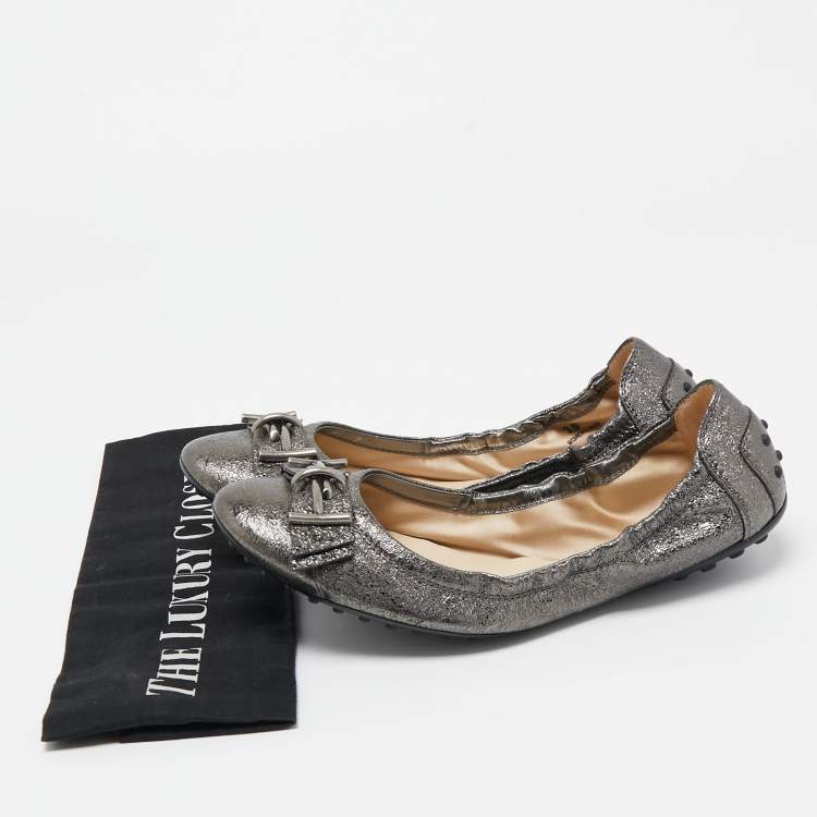 Pre Owned Tod's Metallic Leather Scrunch Ballet Flats Size 39