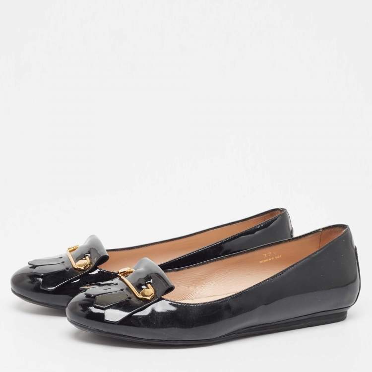 مملوكة مسبقًا Tod's Black Patent Leather Fringe Loafers Size 37.5