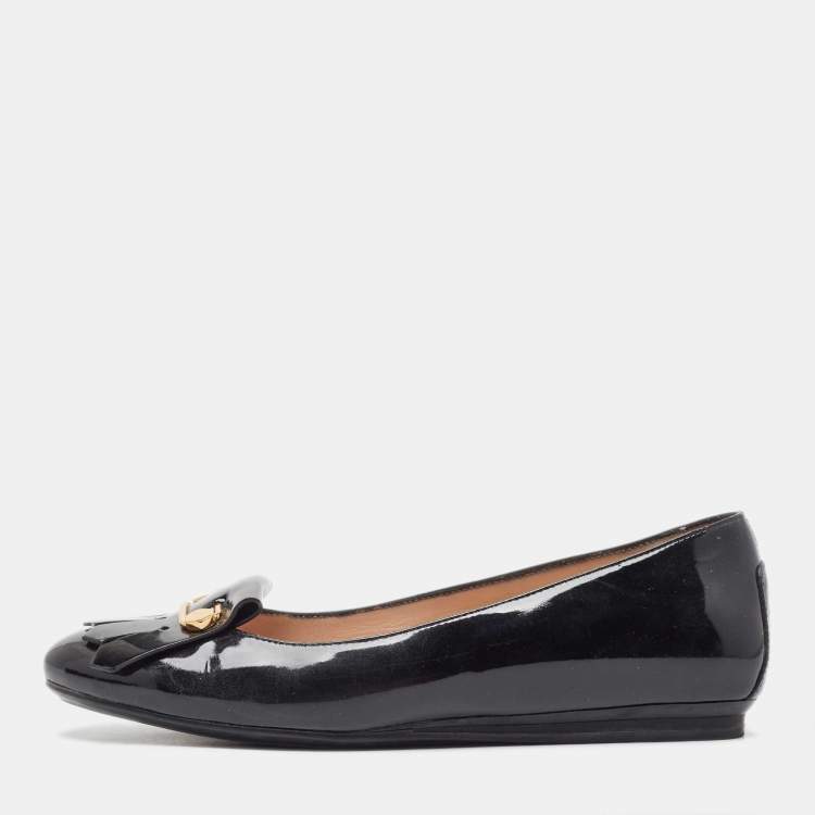 مملوكة مسبقًا Tod's Black Patent Leather Fringe Loafers Size 37.5