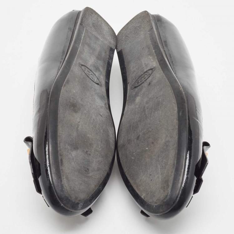 مملوكة مسبقًا Tod's Black Patent Leather Fringe Loafers Size 37.5