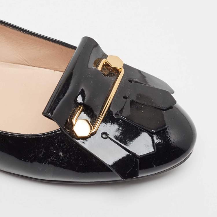 مملوكة مسبقًا Tod's Black Patent Leather Fringe Loafers Size 37.5