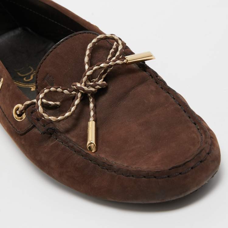 مملوكة مسبقًا Tod's Brown Nubuck Leather Bow Slip On Loafers Size 38