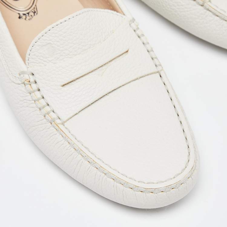 Pre Owned Tod's White Leather Gommino Driving Loafers Size 38.5