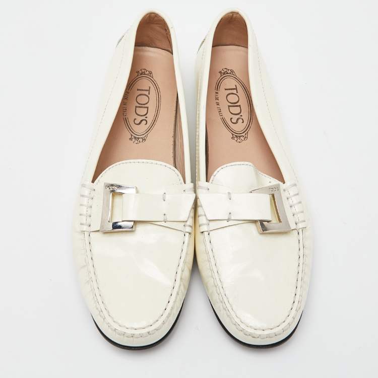 Pre Owned Tod's Off White Patent Leather Buckle Loafers Size 39