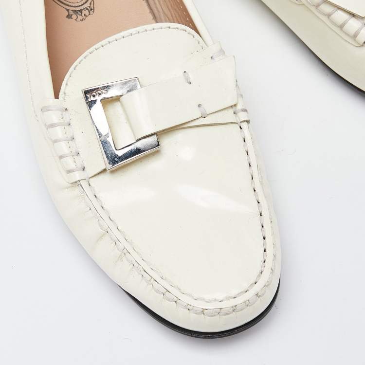 Pre Owned Tod's Off White Patent Leather Buckle Loafers Size 39