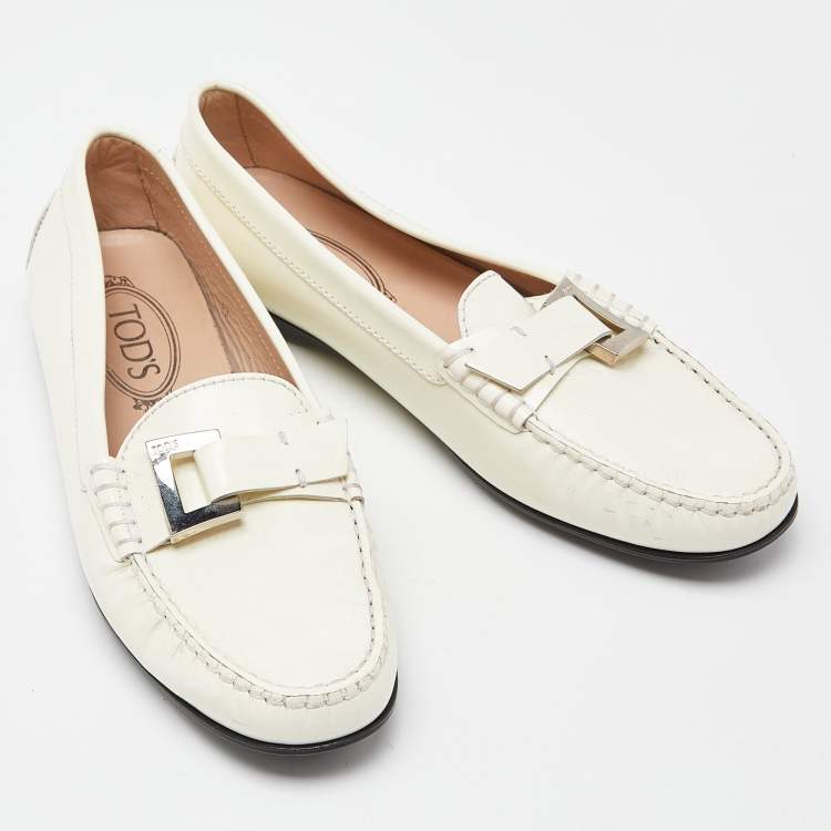 Pre Owned Tod's Off White Patent Leather Buckle Loafers Size 39