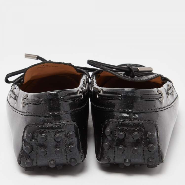 مملوكة مسبقًا Tod's Black Patent Leather Slip On Loafers Size 36