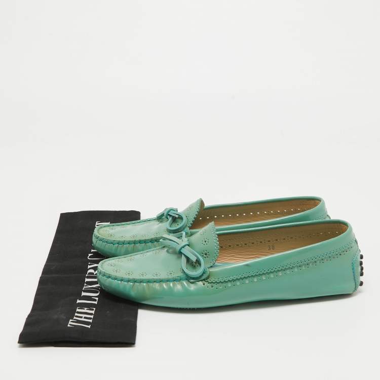 Pre Owned Tod's Green Patent Leather Bow Loafers Size 38