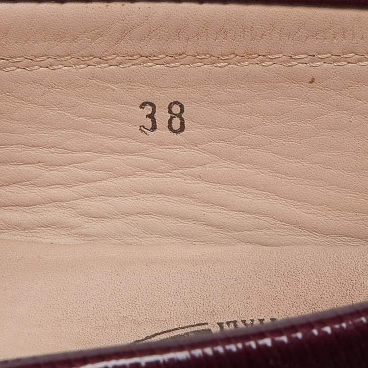Pre Owned Tod's Burgundy Patent Leather Slip On Loafers Size 38