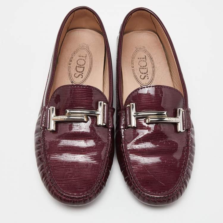 Pre Owned Tod's Burgundy Patent Leather Slip On Loafers Size 38