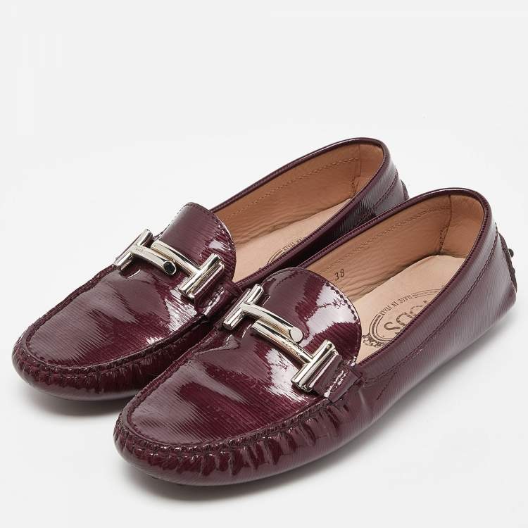 Pre Owned Tod's Burgundy Patent Leather Slip On Loafers Size 38