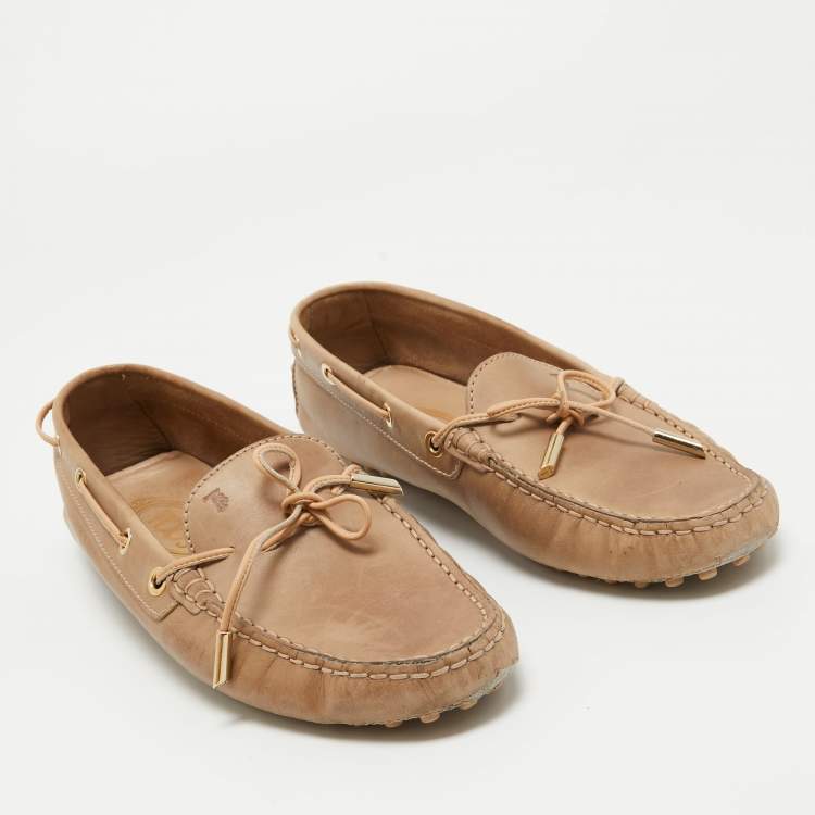 Pre Owned Tod's Beige Leather Bow Loafers Size 40 