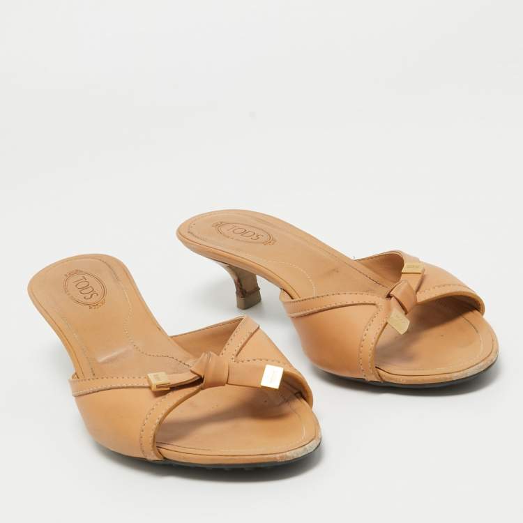 Pre Owned Tod's Beige Leather Bow Slide Sandals Size 37.5
