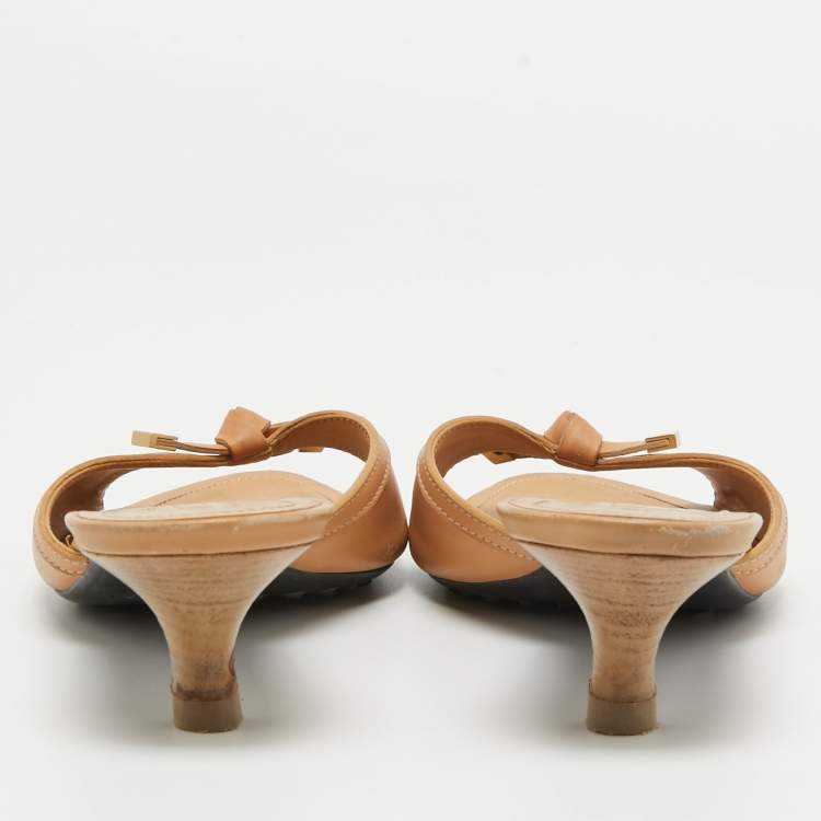 Pre Owned Tod's Beige Leather Bow Slide Sandals Size 37.5