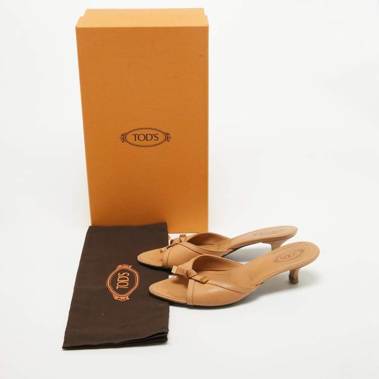 Pre Owned Tod's Beige Leather Bow Slide Sandals Size 37.5