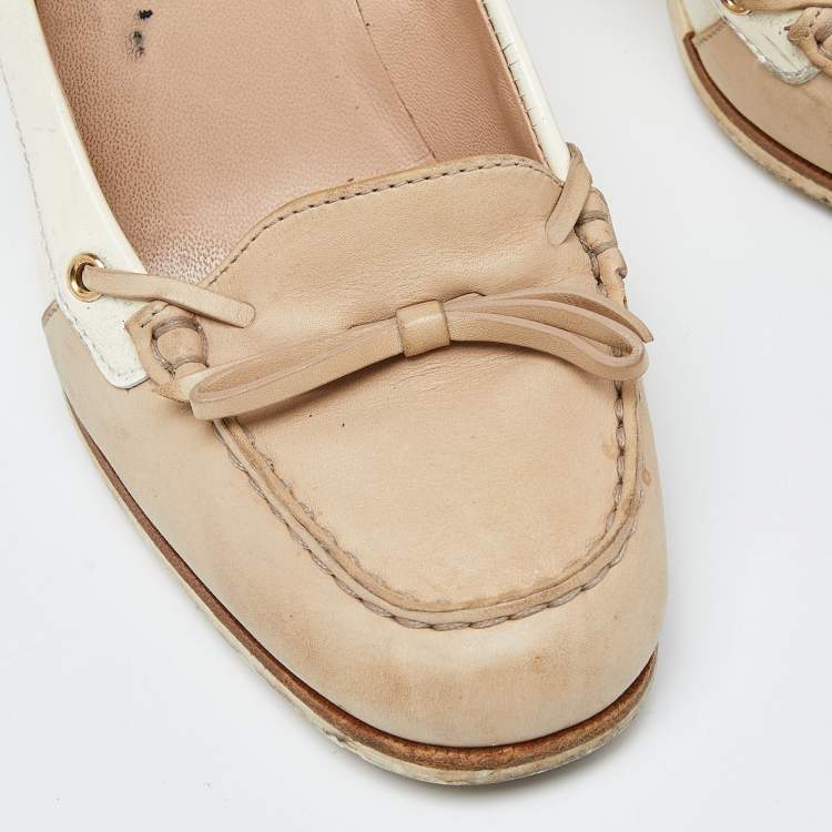 Pre Owned Tod's Two Tone Beige Leather and Patent Block Heel Pumps Size 38