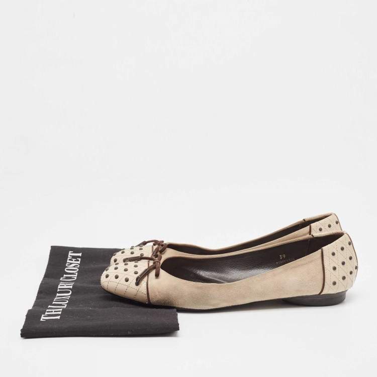 Pre Owned Tod's Two Tone Suede and Studded Leather Bow Ballet Flats Size 39