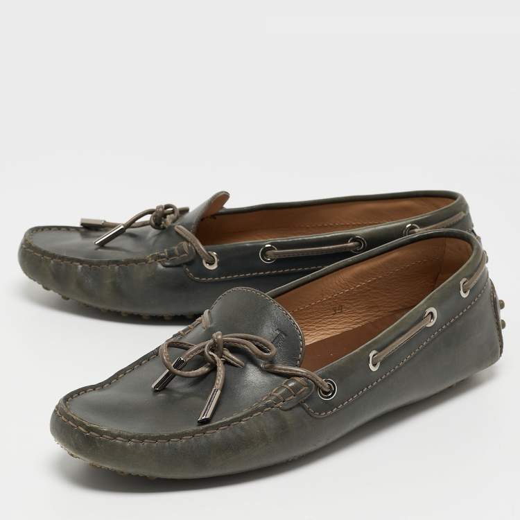 Pre Owned Tod's Grey Leather  Slip On Loafers Size 39