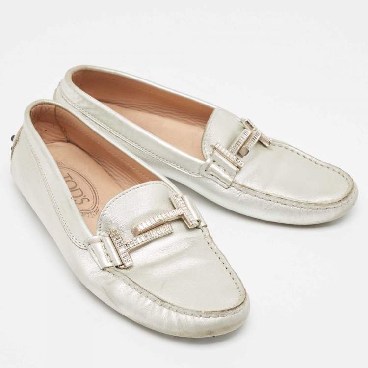 Pre Owned Tod's Silver Leather Crystal Embellished Double T Slip On Loafers Size 36