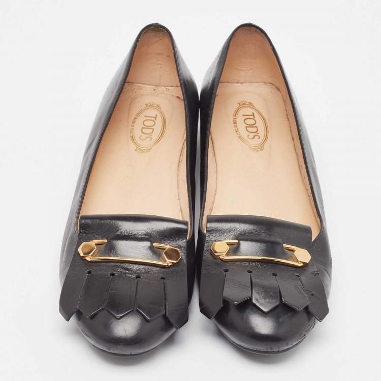 Pre Owned Tod's Black Leather Slip On Loafers Size 40.5