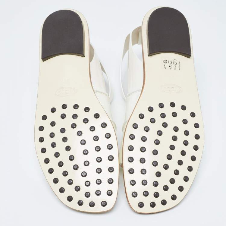 Pre Owned Tod's Cream Patent Leather Cross Strap Flat Sandals Size 36.5