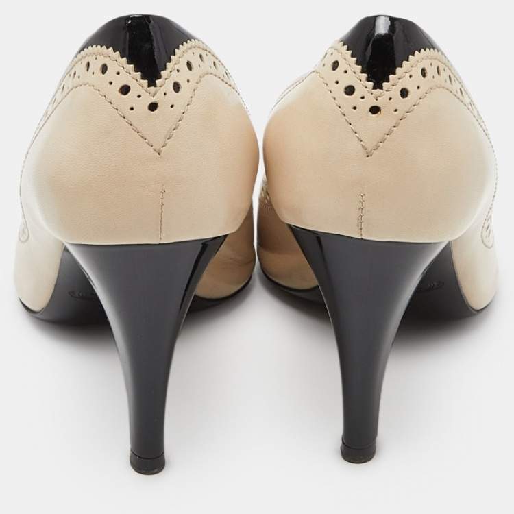 Pre Owned Tod's Cream/Black Brogue Patent and Leather Tassel Peep Toe Pumps Size 39.5