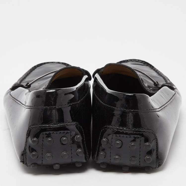 مملوكة مسبقًا Tod's Black Patent Leather Loafers Size 38.5