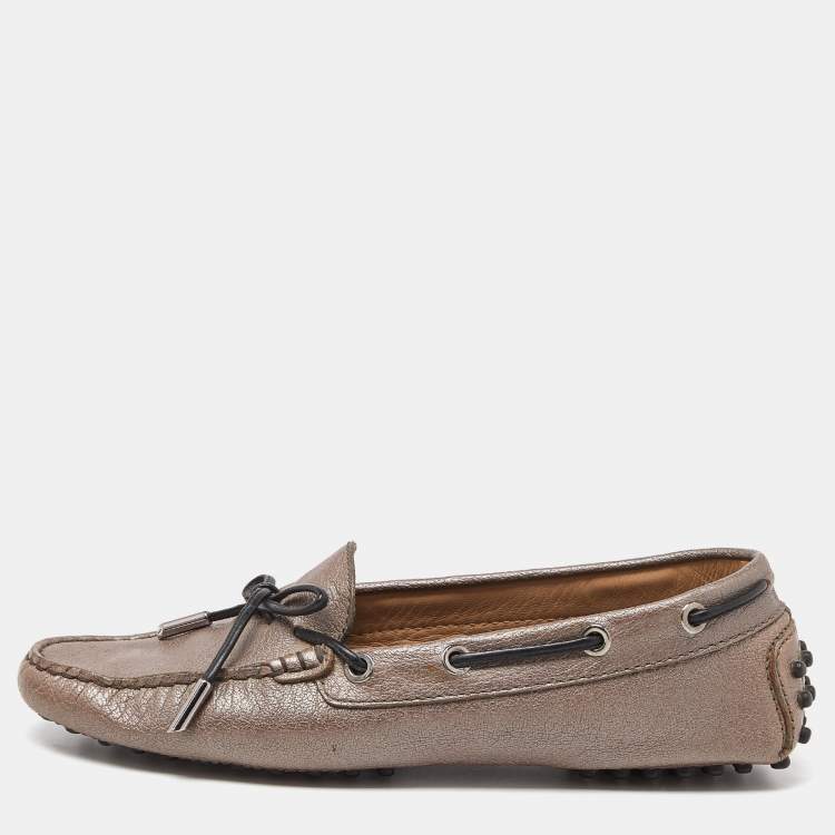Pre Owned Tod's Metallic Leather Bow Slip On Loafers Size 37
