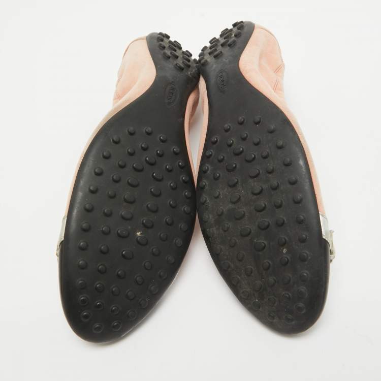 Pre Owned Tod's Pink Suede and Patent Leather Buckle Detail Scrunch Ballet Flats Size 39.5