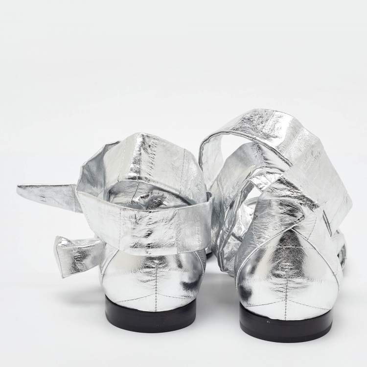 Pre Owned Tom Ford Silver Laminated Leather Ankle Wrap Flat Sandals Size 37