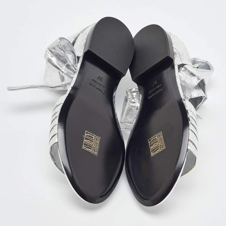 Pre Owned Tom Ford Silver Laminated Leather Ankle Wrap Flat Sandals Size 37