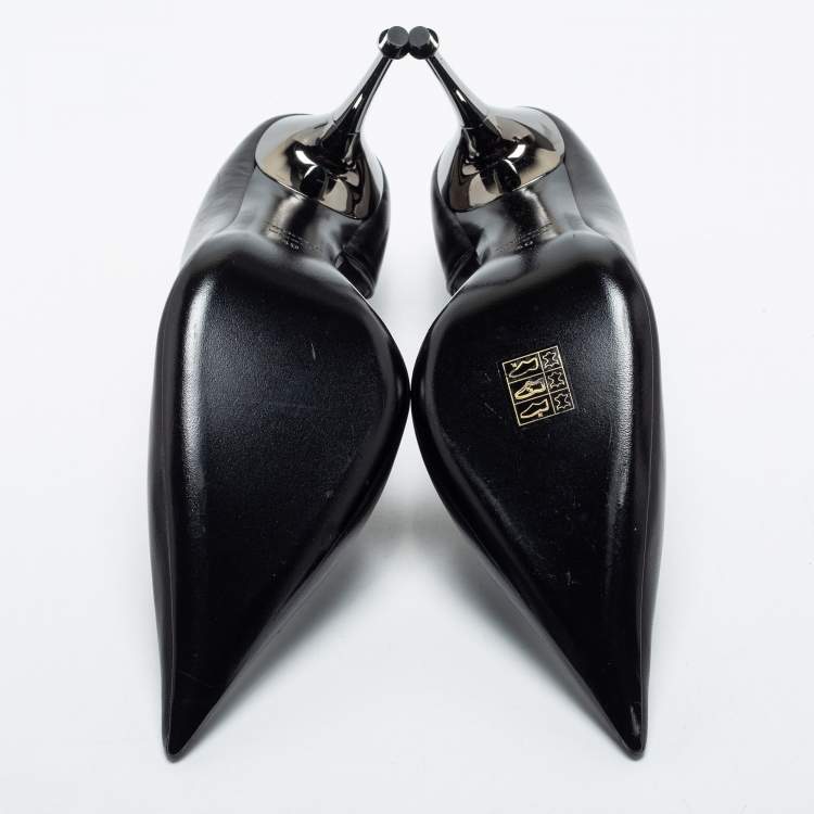 Pre Owned Tom Ford Black Leather Ankle Chain Pumps Size 40