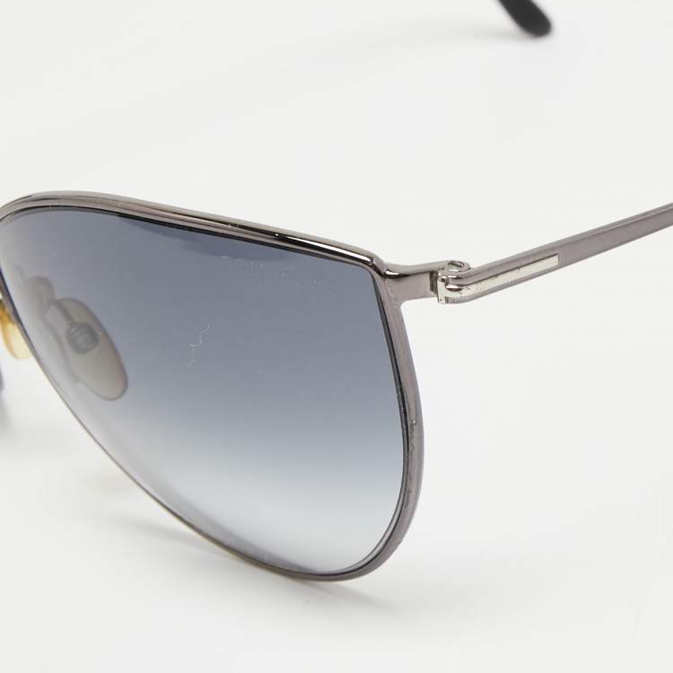 Pre Owned Tom Ford Black Evelyn TF251 Cat Eye Sunglasses
