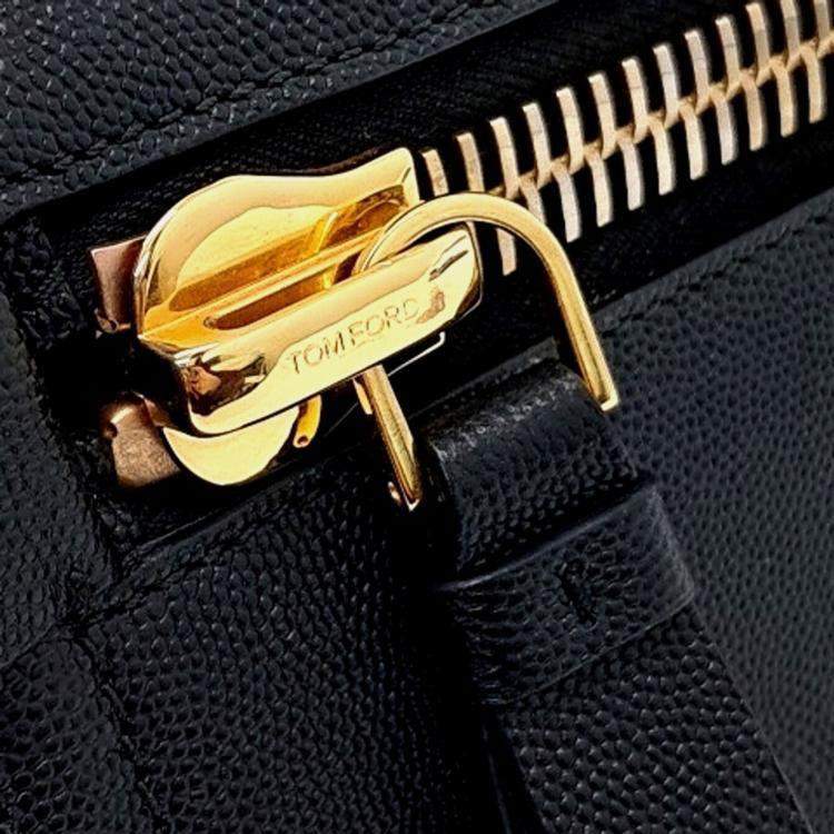 مملوكة مسبقًا Tom Ford Black Leather Tom Ford Jennifer Clutch