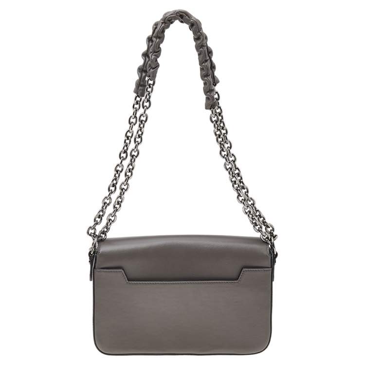 مملوكة مسبقًا Tom Ford Grey Leather Small Chain Natalia Shoulder Bag